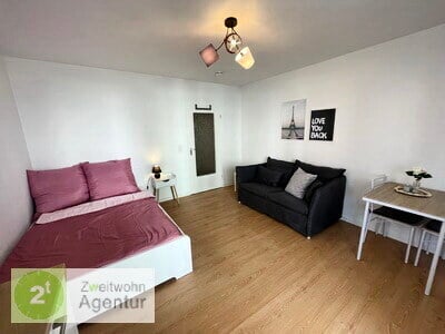 Alles neu: Modern möbliertes Apartment mit Balkon,
Düsseldorf-Derendorf, Becherstr.