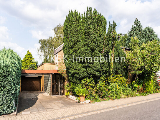 Frechen-Bachem, frei stehendes Einfamilienhaus mit Modernisierungsbedarf auf Erbpachtgrundstück.