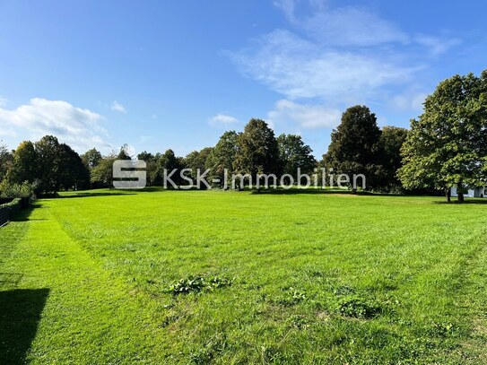 Baugrundstück mit umfangreichen Bebauungsmöglichkeiten in bester Lage von Nümbrecht!