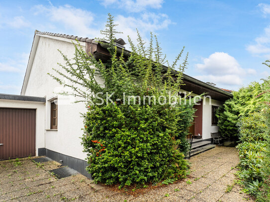 Freistehendes Bungalow mit großem Grundstück in Heppendorf.