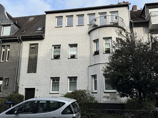 Moderne 3 Zimmer-Maisonette-Wohnung in super Lage von Düsseldorf-Gerresheim....