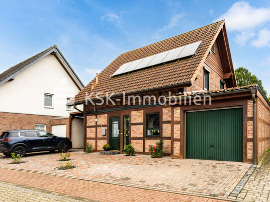 Freistehendes Einfamilienhaus auf großem Grundstück in 50181 Bedburg!