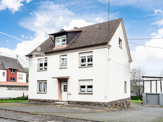 Sanierungsbedürftiger Altbau zum Selbstverwirklichen!