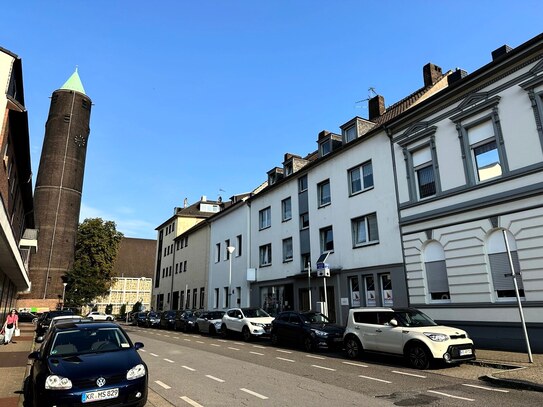 Gepflegtes 5-Parteienhaus direkt am Hauptbahnhof
Renditestark
2 Gewerbeeinheiten