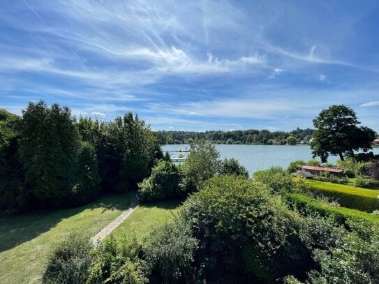 Wundervoller Ausblick: Wohnen direkt am Möllner Schulsee | Großer Gemeinschaftsgarten | Badesteg | moderne Einbauküche