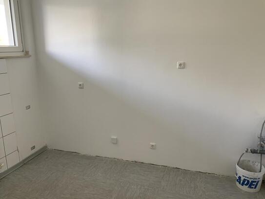 Frei für Zwei! gut geschnittene 2-Zimmer-Wohnung mit Balkon und Aufzug in MG Wickrath-Mitte