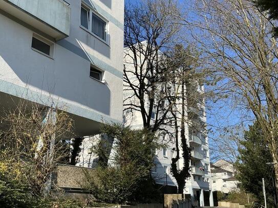 Schöne Aussichten! - 3-Raumwohnung mit Balkon und Aufzug in Langenberg