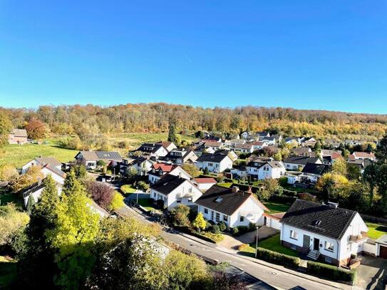 Tolle Aussicht vom Balkon! 3-Zimmer-Wohnung mit Aufzug in Menden