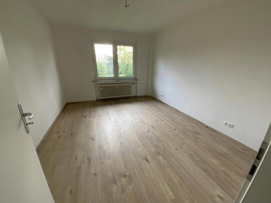 Frisch sanierte Erdgeschosswohnung mit Balkon