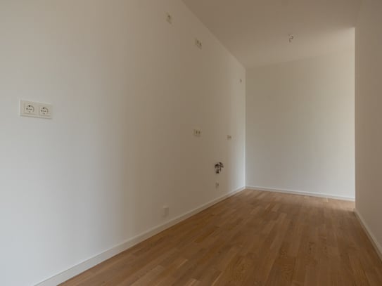 ** Helle Wohnung mit sonnigem Balkon | 2 Bäder | Parkett | Aufzug | Stellplatz | Energieeffizienz A+ **