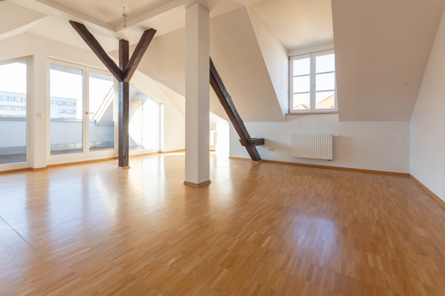 Charmante Dachgeschoss-Wohnung in Gohlis-Mitte