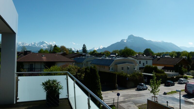 Wunderschöne 3 Zi. Neubauwohnung mit Untersbergblick!!!