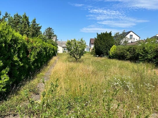 CHARMANTES BAUGRUNDSTÜCK IN SEYRING