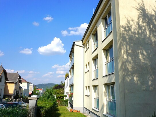 Schöne gepflegte 2-Zimmer Eigentumswohnung mit Balkon