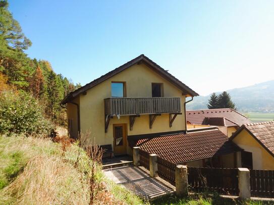 EIN-/ZWEIFAMILIENHAUS MIT GROSSER SÜDTERRASSE IN TOLLER AUSSICHTSLAGE!