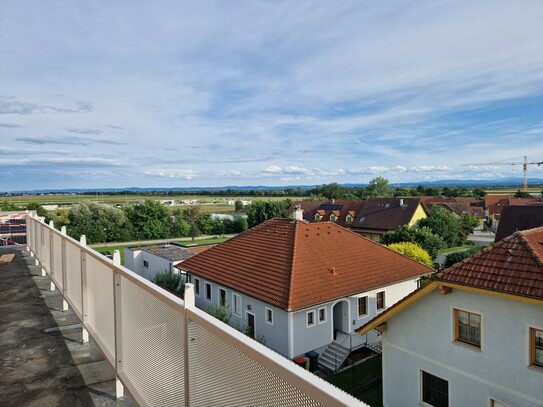 TOLLE EIGENTUMSWOHNUNG MIT BALKON UND HERRLICHEM AUSBLICK - PROVISIONSFREI - ÜBERGABE ERFOLGT BEZIEHBAR UND SCHLÜSSELFE…