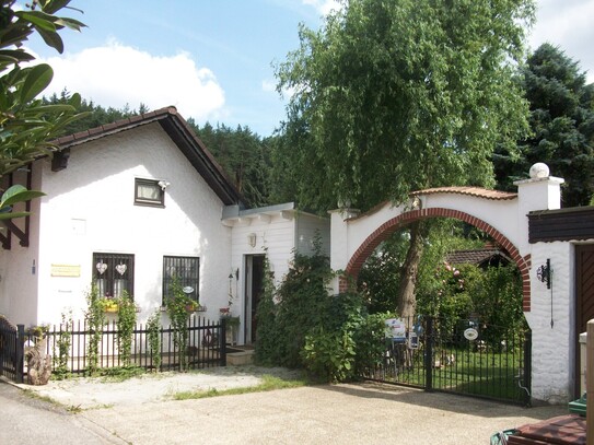 Schickes Landhaus in Oberdanegg im Gartenparadies! Tierhaltung möglich!