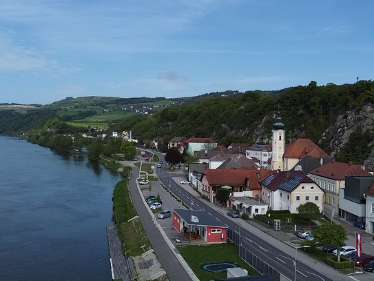 VOLL VERMIETETES, TEILSANIERTES ZINSHAUS