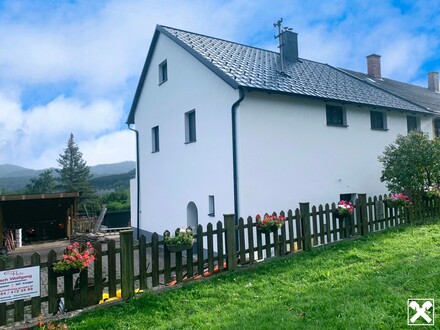 ***RESERVIERT***Modernes Wohnhaus mit Gartentraum