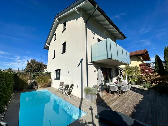 Einfamilienhaus mit Swimmingpool in Wals