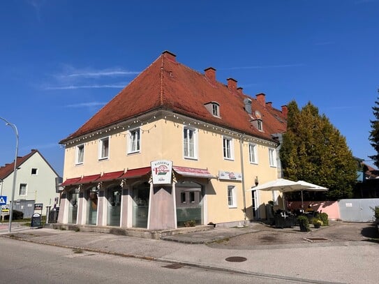 Haus mit Geschäftslokal und zwei Wohneinheiten