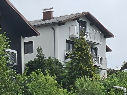 Wohnhaus in Top-Aussichtslage mit tollem Pool