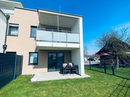 Top-Wohnung mit Terrasse und Eigengarten