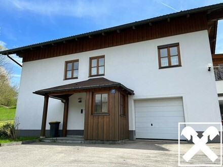 Einfamilienhaus mit großem Garten