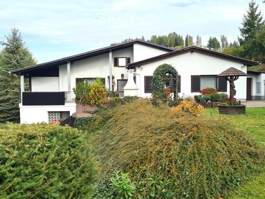 Das eigene kleine Paradies vor der Haustür - Bungalow mit weitläufigem Grundstück