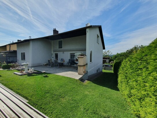 Eigenheim in Winkeln mit schönem, sonnigen Garten samt Pool