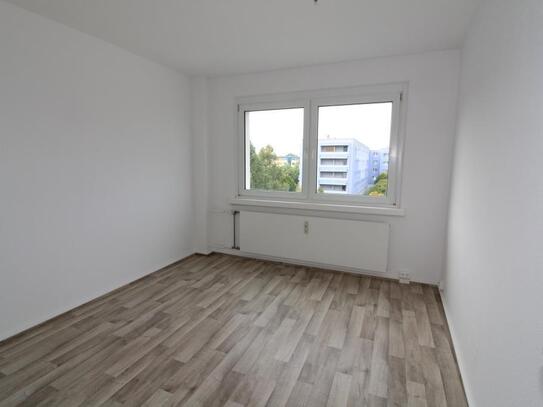 Wir sanieren! 3 Zimmer mit Balkon