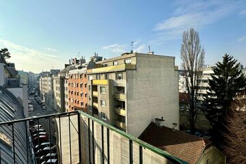 MIT WEST-BALKON IN RUHELAGE UND GUTER INFRASTRUKTUR