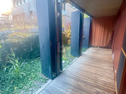 WOHLFÜHLOASE MIT GARTEN