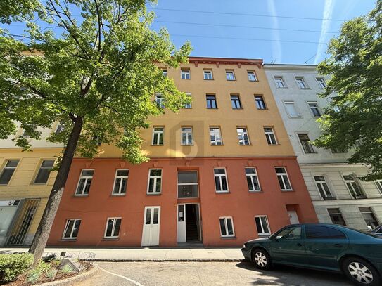 HOCHWERTIG SANIERTER ALTBAU MIT AUSSENDÄMMUNG