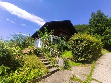 BEZAUBERND IN IDYLLISCHER LAGE - MIT WALD