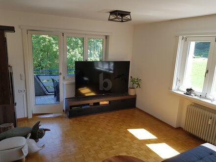 HELL UND RUHIG MIT WALDAUSBLICK UND BALKON