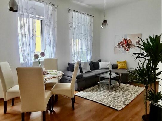 WOHNUNG MIT POTENZIAL FÜR GARTEN UND TERRASSE