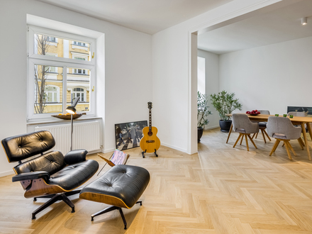 Charmante, liebevoll sanierte 4-Zimmer-Altbauwohnung von 1905 mit Balkon