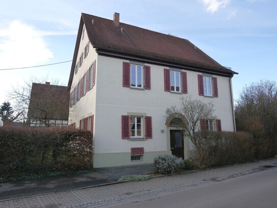 Geräumig Wohnen im Pfarrhaus von Geifertshofen