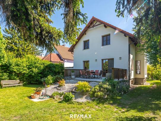 EIGENGRUND - 6 ZIMMER - MÜHLWASSER UND LOBAU - WOHLFÜHL-HAUS - SEHR GUTER ZUSTAND - BADEVERGNÜGEN