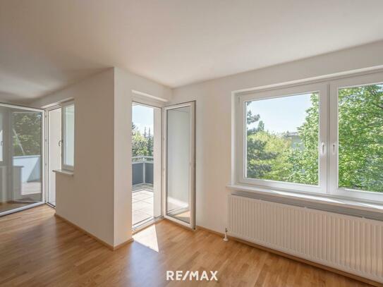 TOPZUSTAND: Wunderschöne 3-4 Zimmer-Familienwohnung mit Balkon und Grünblick-U4 Nähe