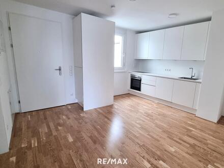 Provisionsfreie 2-Zimmer Wohnung mit großer Küche und Loggia