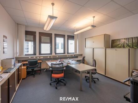 All Inclusive - lichtdurchflutetes Büro !