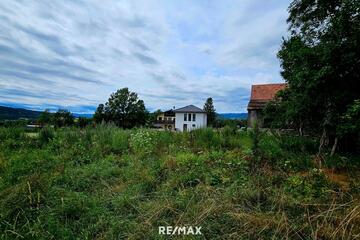 Grundstück - Blick S/W