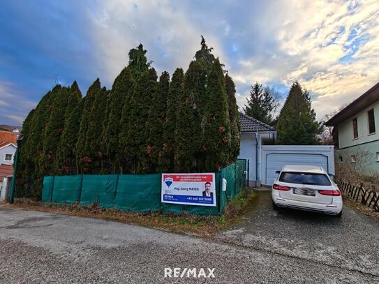 Baugrundstück mit Abrisshaus | ca. 670 m² ebener Grund | ruhige Siedlungslage