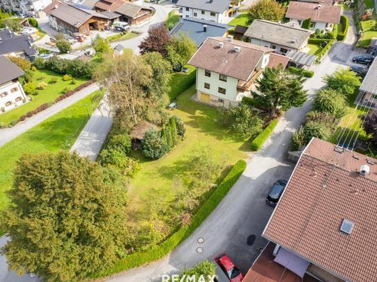 Wohnhaus mit großem Garten in guter ruhiger Lage