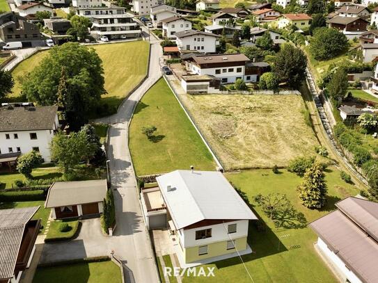 Baugrundstück für Einfamilienhaus in guter Lage von Axams, voll erschlossen