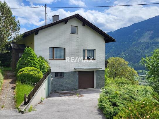 Ein nettes Wohnhaus mit großem Grundstück und schönem Ausblick