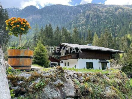 Traditionelles Mehrfamilienhaus mit Dachsteinblick!