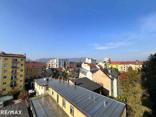 5-Zimmer-Wohnung, 4er-WG-tauglich, 2 Balkone und allgemeine Dachterrasse!